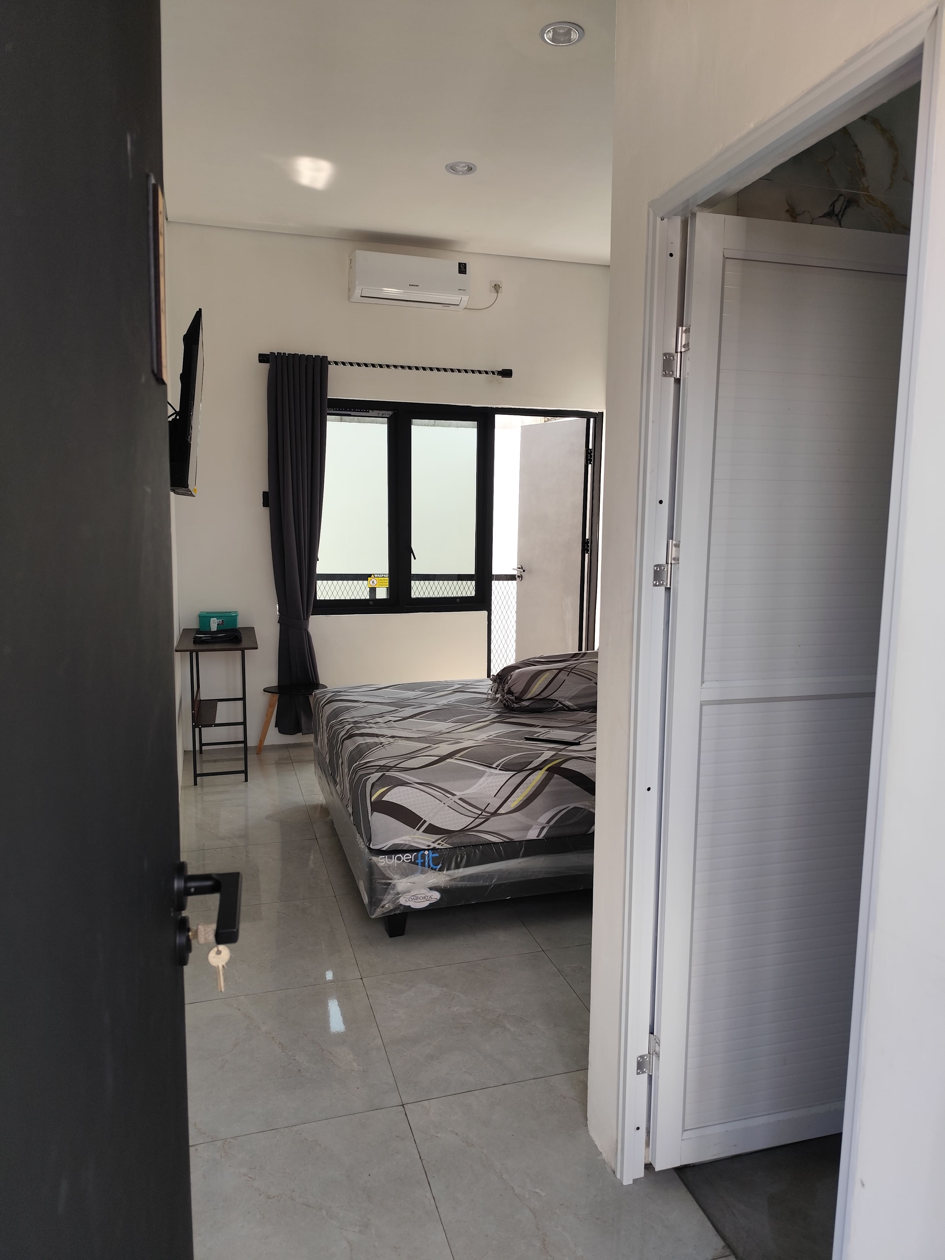 Kamar 204 Queen Bed